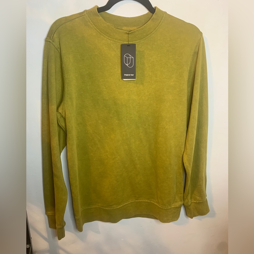 Original Use Adult Snow Wash crew neck sweatshirt.  Size S Green